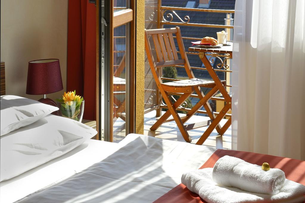 Hotel Sunshine ブダペスト エクステリア 写真